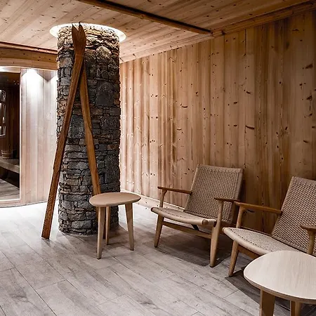 Hotel Les Trois Vallees, A Beaumier 4*