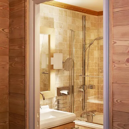 Les Trois Vallees, A Beaumier 4* Courchevel