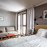 Les Trois Vallées, A Beaumier 4* Courchevel
