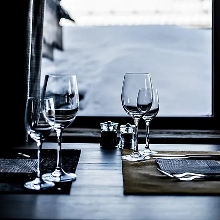 Les Trois Vallees, A Beaumier