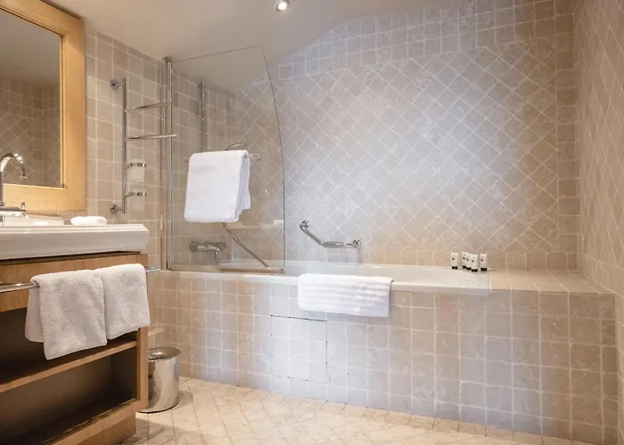 Les Trois Vallées, A Beaumier 4*
